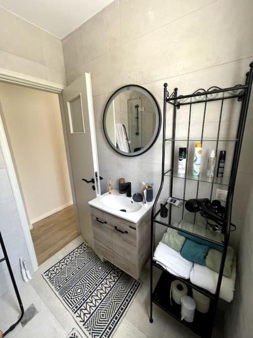 Luxury Penthouse In Pagrati Apartman Athén Kültér fotó